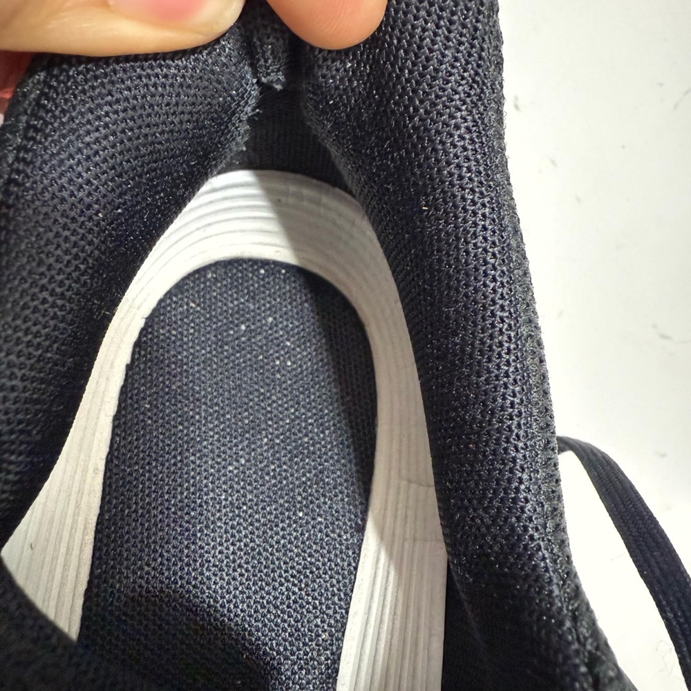 On Running Black and White Athletic Shoes - Picture 2 of 8